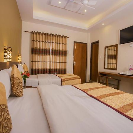 Hotel Trip โพคารา ภายนอก รูปภาพ