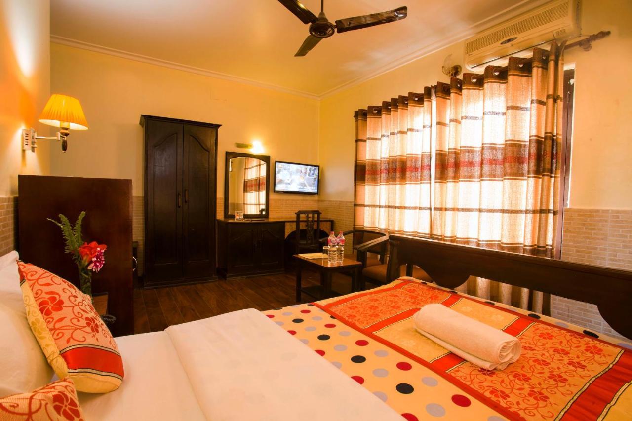 Hotel Trip โพคารา ภายนอก รูปภาพ