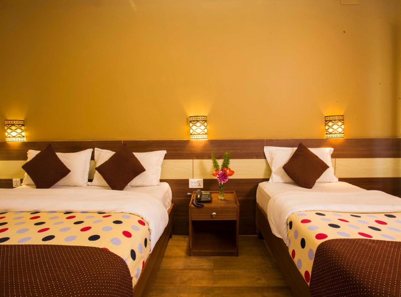 Hotel Trip โพคารา ภายนอก รูปภาพ