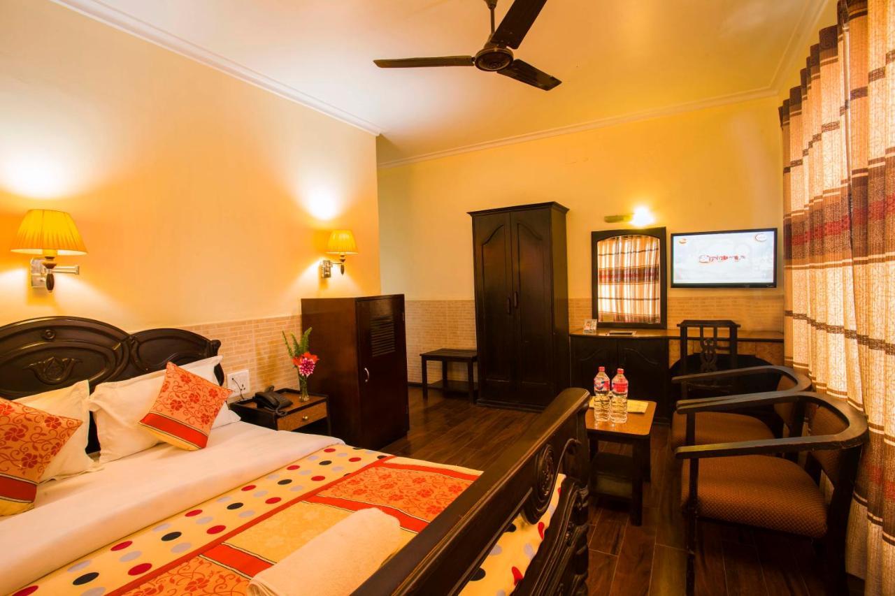 Hotel Trip โพคารา ภายนอก รูปภาพ