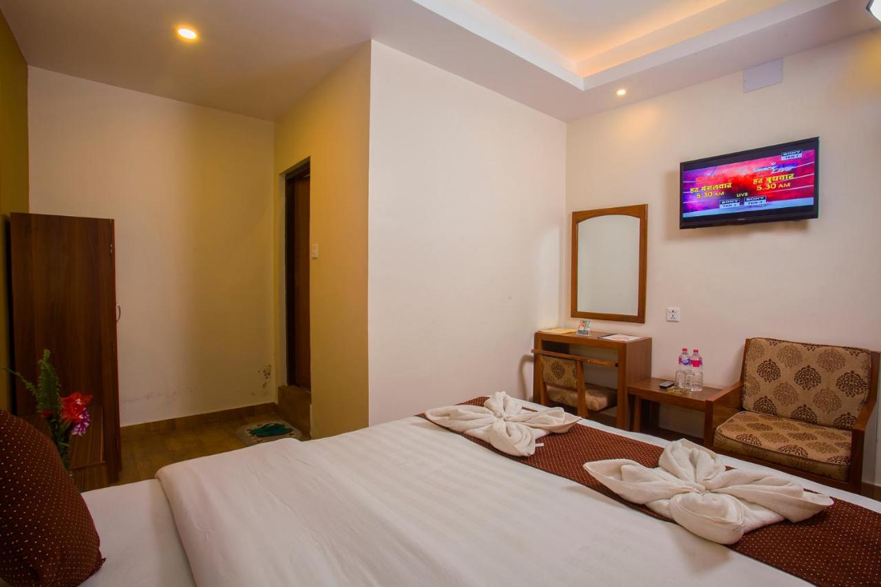 Hotel Trip โพคารา ภายนอก รูปภาพ